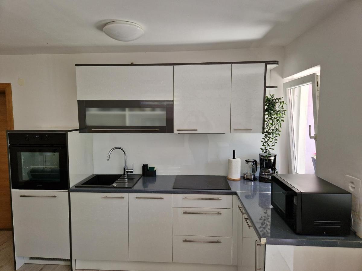 Apartman Jurjevic Krk Town Buitenkant foto